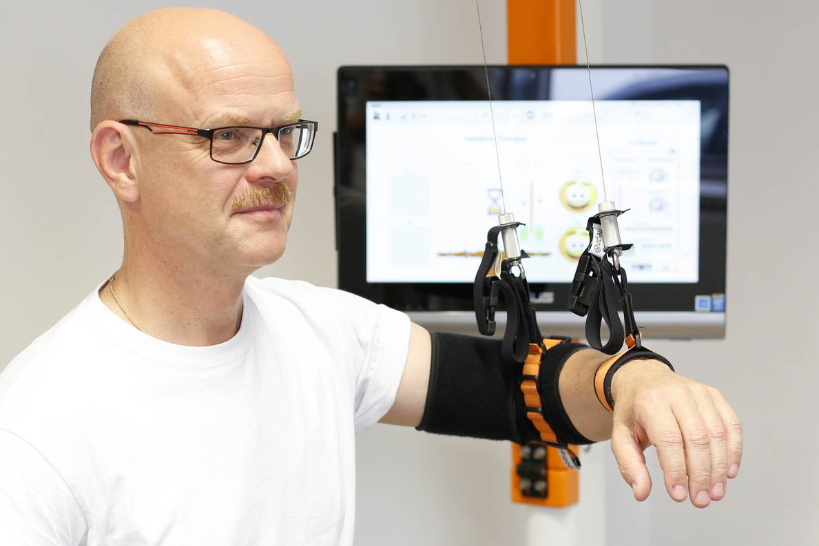 Robotergestützte Arm-Schulter Therapie